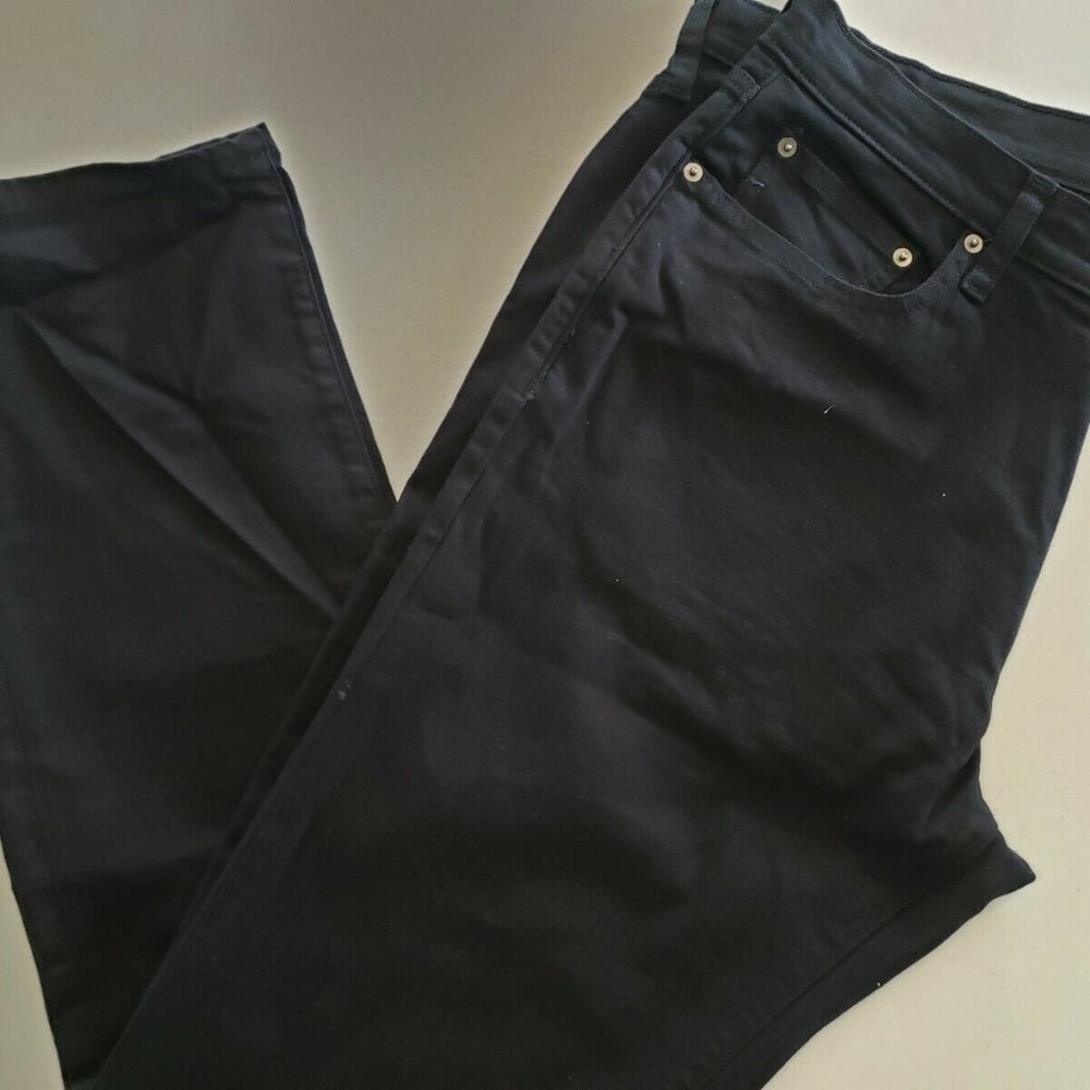 Essentials Men's Athletic Fit Stretch Jean 38Wx32L